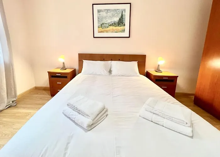 Apartamento Casa Cabo Avelar T4 - *